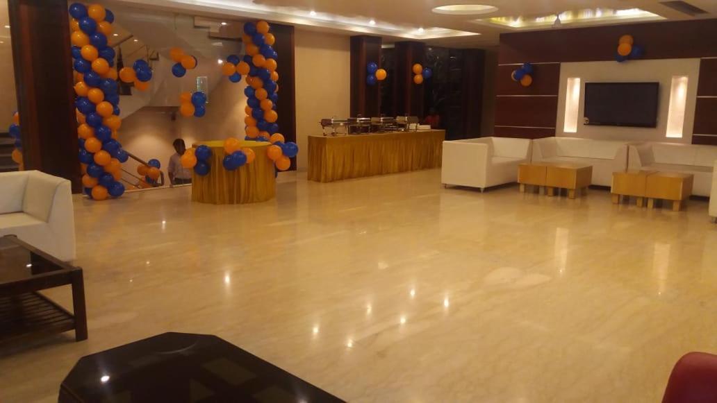 米尔扎布尔-雅什酒店 Mirzāpur 外观 照片