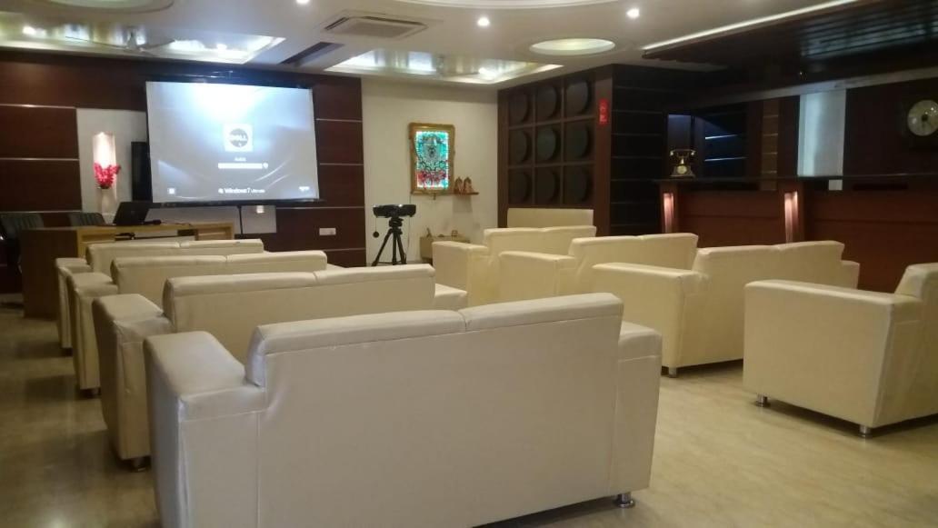 米尔扎布尔-雅什酒店 Mirzāpur 外观 照片